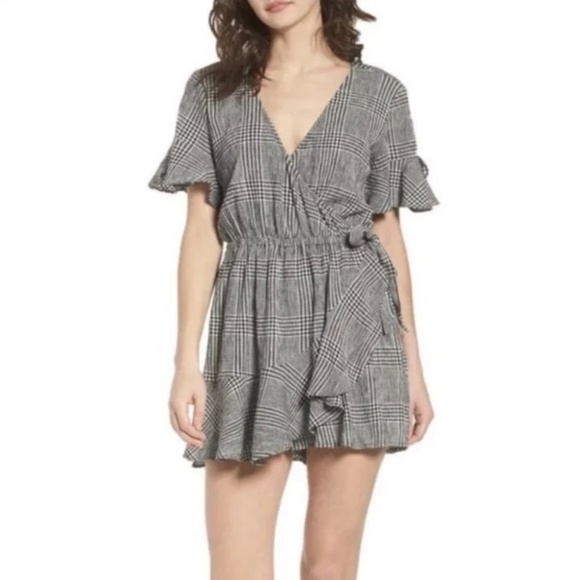 NWT BP Nordstrom Black & White Gingham Plaid Wrap Romper - Picture 1 of 5